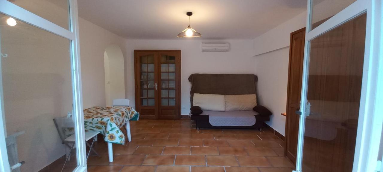 Appartement Et Sa Grande Terrasse En Rez De Jardin Сент-Егюльф Екстер'єр фото